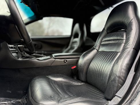 Used 1998 Chevrolet Corvette Coupe w/ Memory Pkg image 20