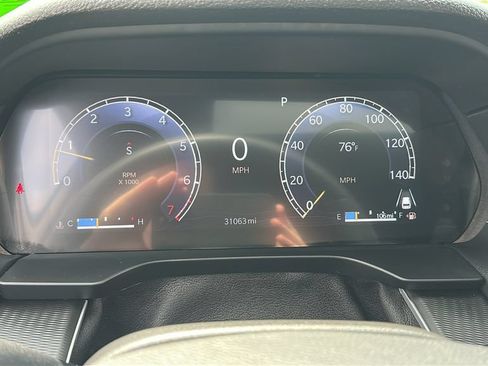 Used 2025 Jeep Grand Cherokee Altitude AWD/4WD image 17