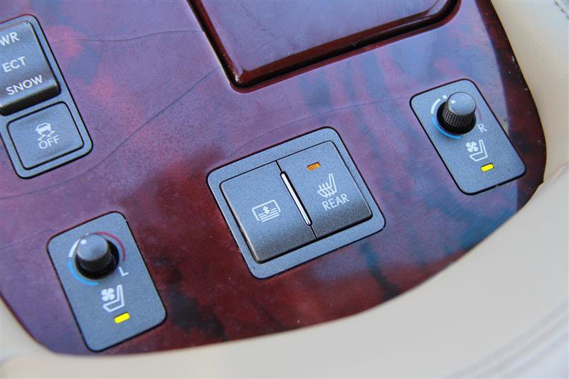 Used 2007 Lexus LS 460 RWD image 37