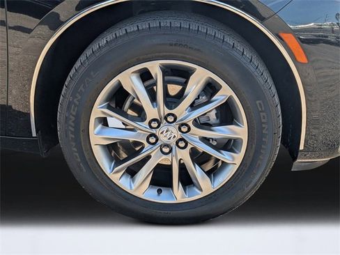 Used 2023 Buick Enclave Avenir w/ Avenir Technology Package image 10