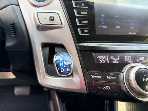 Used 2016 Toyota Prius V Two image 18