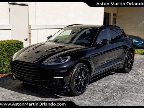 Used 2025 Aston Martin DBX 707 image 36