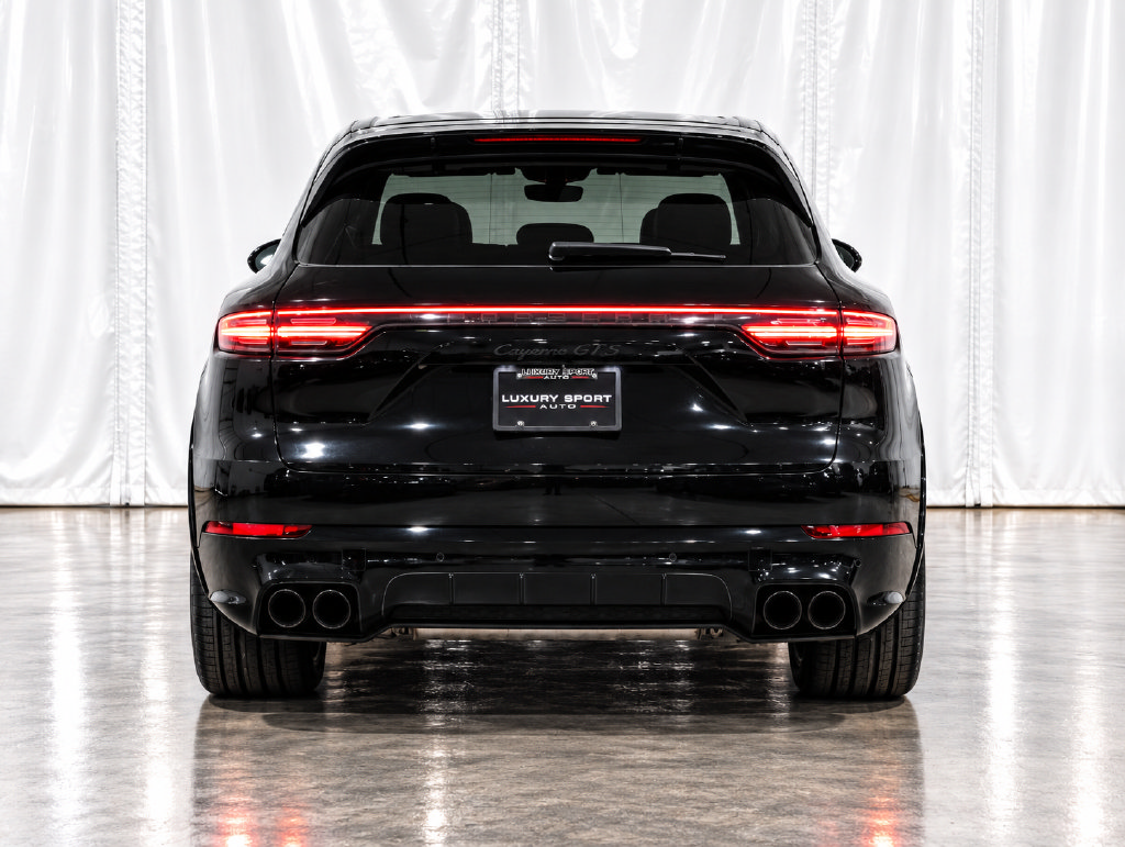 Used 2021 Porsche Cayenne GTS AWD/4WD image 4