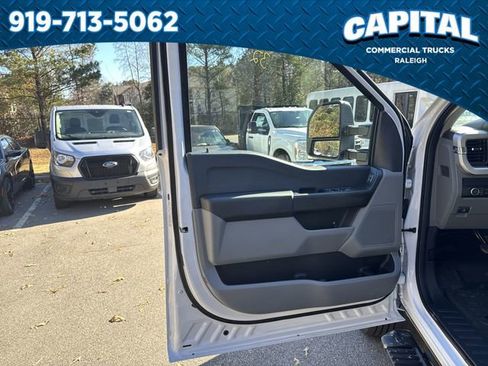 New 2026 Ford F350 XL w/ XL Chrome Package image 21