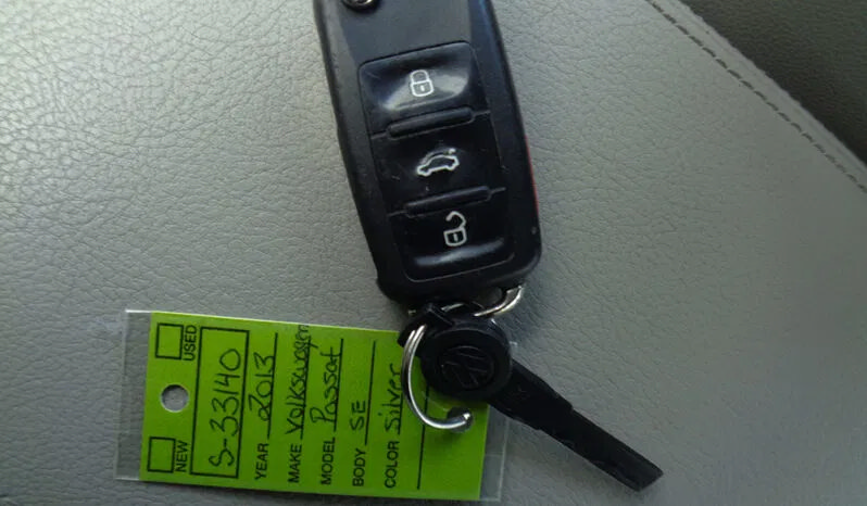 Used 2013 Volkswagen Passat 2.5 SE FWD image 22