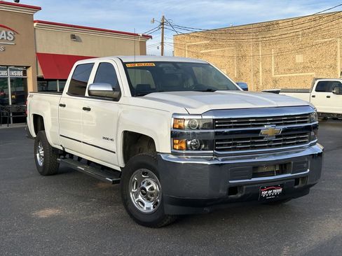 Used 2016 Chevrolet Silverado 2500 W/T image 2