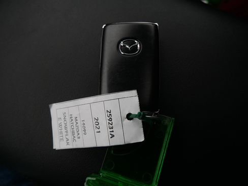 Used 2021 MAZDA MAZDA3 s image 34