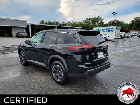 Used 2025 Nissan Rogue SV FWD image 4