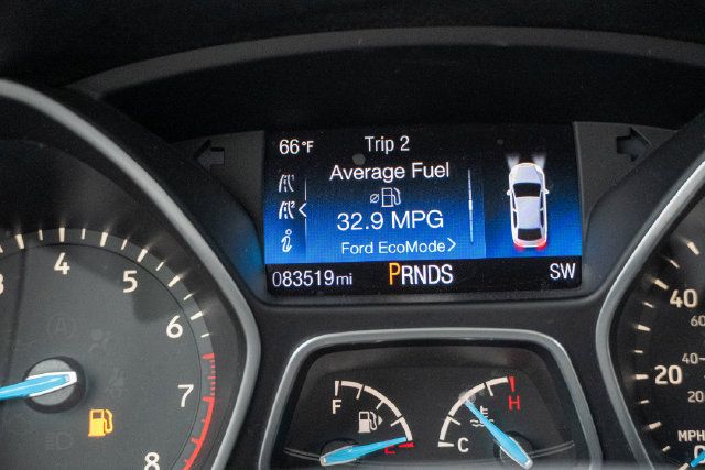 Used 2017 Ford Focus Titanium FWD image 34