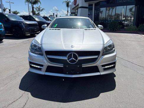 Used 2015 Mercedes-Benz SLK 250 image 2