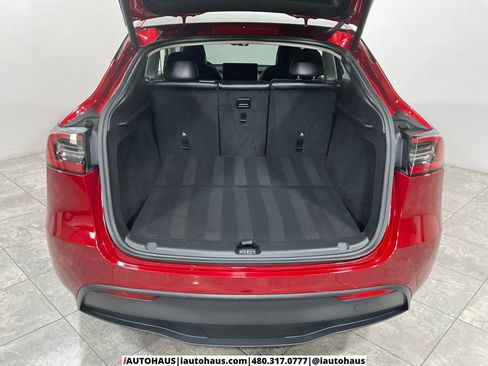 Used 2025 Tesla Model Y Long Range image 10