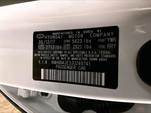 Used 2018 Genesis G80 3.8 AWD/4WD image 32