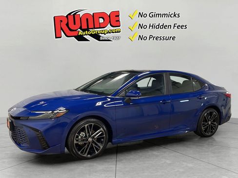 Used 2025 Toyota Camry XSE w/ Premium Plus Package image 1