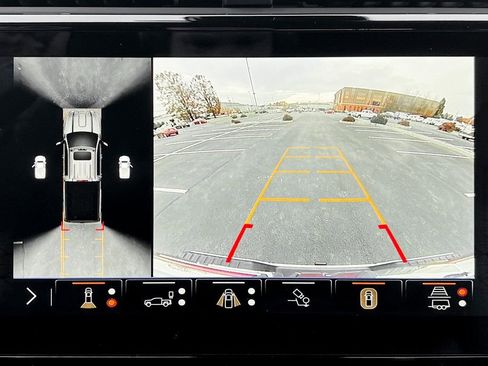 Used 2025 GMC Sierra 2500 Denali image 5