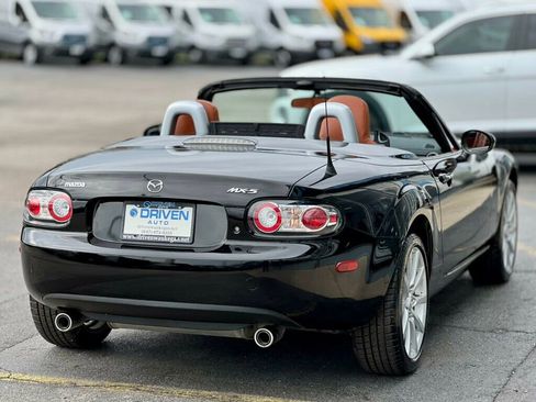 Used 2007 MAZDA MX-5 Miata Grand Touring w/ Premium Pkg image 26