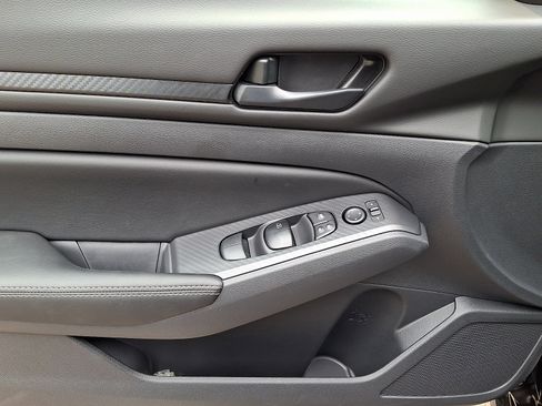 New 2026 Nissan Altima 2.5 SV FWD image 9