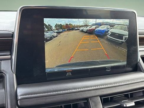 Used 2022 GMC Yukon SLE w/ Gmc Pro Safety Plus Package image 26