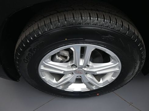 Used 2022 GMC Terrain SLE w/ Driver Convenience Package AWD/4WD image 14