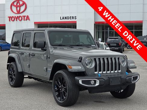 Used 2023 Jeep Wrangler Unlimited Sahara AWD/4WD image 1