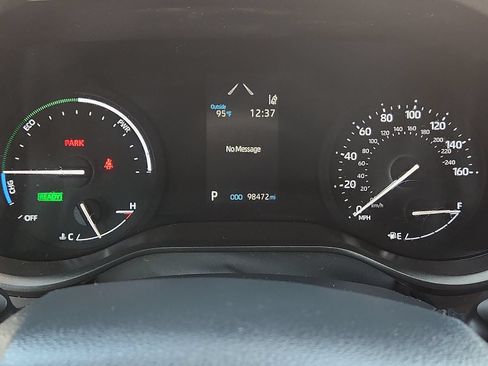 Used 2024 Toyota Sienna LE FWD image 24