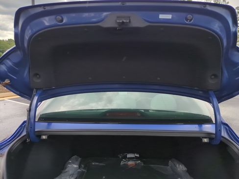 Certified 2025 Hyundai Elantra Limited FWD image 19