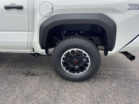New 2026 Toyota Tacoma TRD Off-Road AWD/4WD image 6