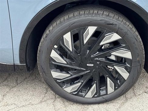 New 2026 Lincoln Nautilus Reserve w/ Jet Appearance Package image 9