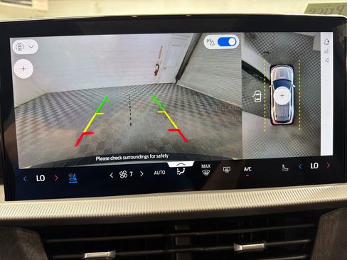 New 2026 Ford Explorer Platinum image 26