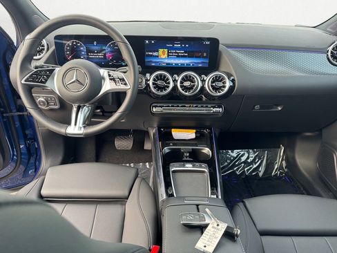 New 2025 Mercedes-Benz GLA 250 image 9