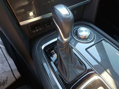 Certified 2024 Nissan Armada SL w/ Midnight Edition Package image 15