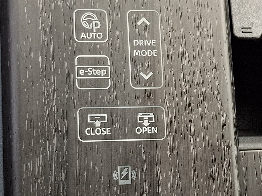 Certified 2024 Nissan Ariya AWD image 25