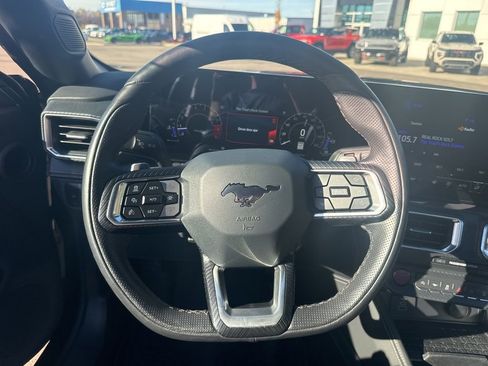 Used 2024 Ford Mustang GT Premium image 14