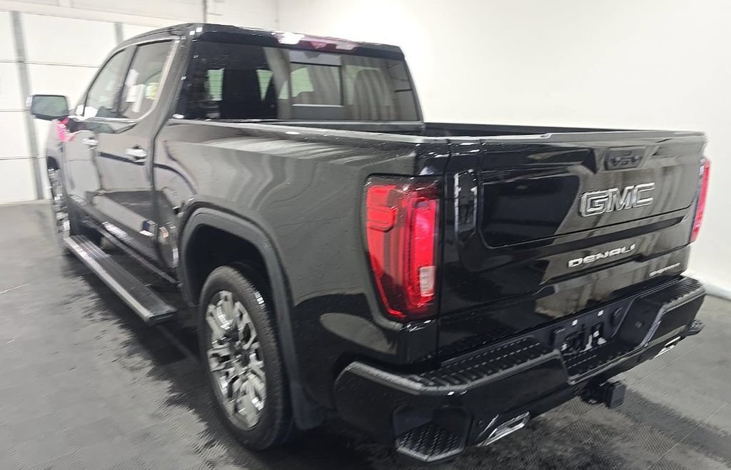 Used 2024 GMC Sierra 1500 Denali Ultimate AWD/4WD image 4