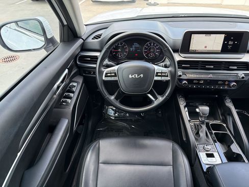 Used 2022 Kia Telluride S AWD/4WD image 29