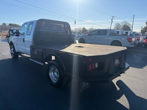 Used 2006 Ford F350 Lariat AWD/4WD image 2