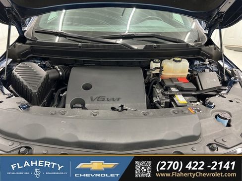 Used 2024 Buick Enclave Essence w/ Experience Buick Package AWD/4WD image 16