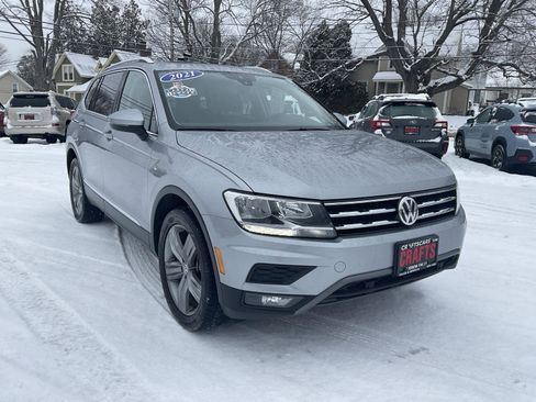Used 2021 Volkswagen Tiguan SEL image 7