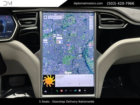 Used 2015 Tesla Model S 85 image 32