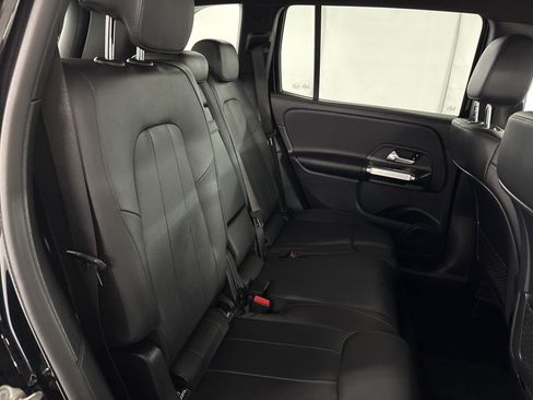 Used 2022 Mercedes-Benz GLB 250 image 31