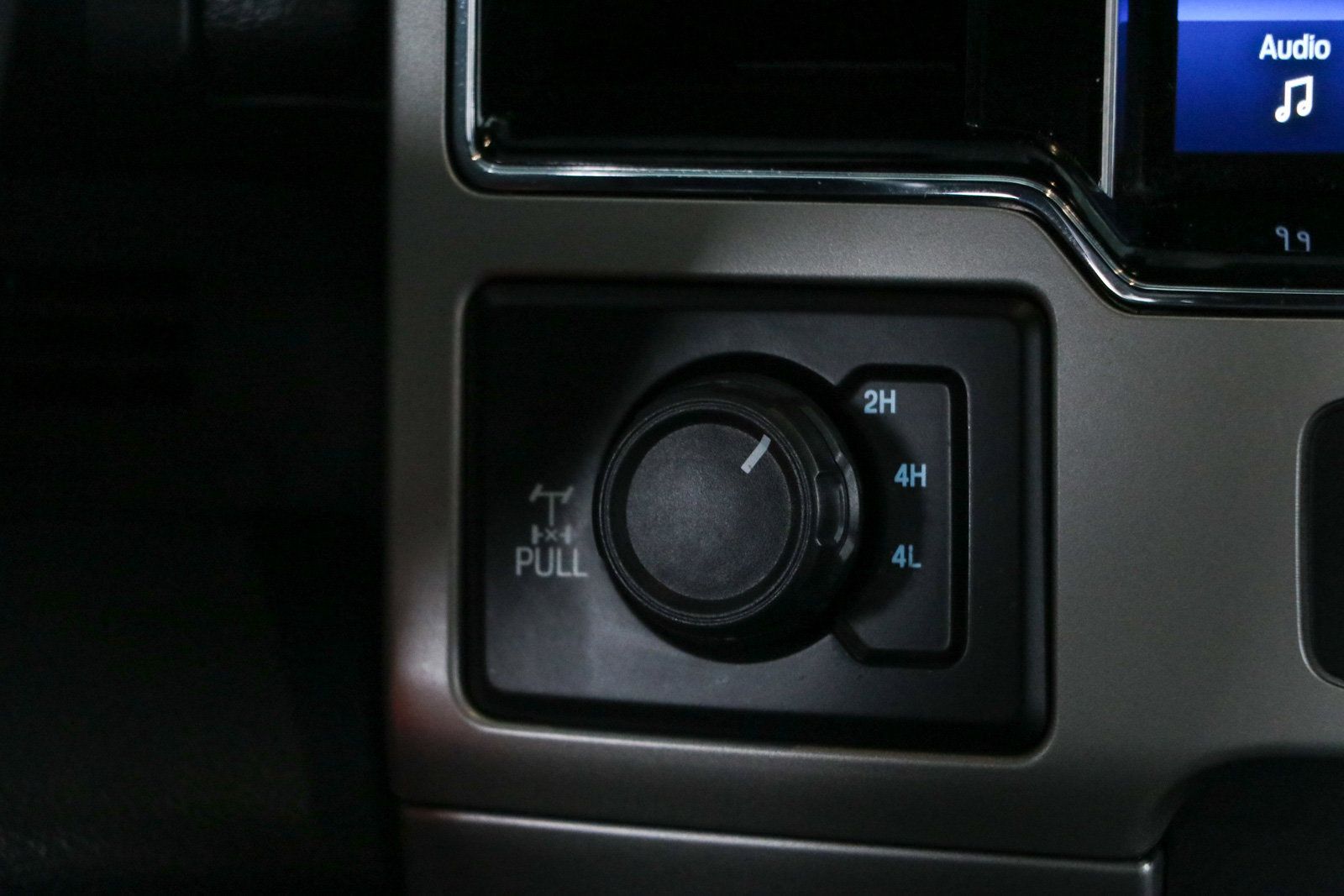Used 2022 Ford F250 Lariat w/ Black Appearance Package AWD/4WD image 22