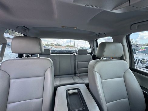 Used 2018 Chevrolet Silverado 1500 W/T RWD image 18