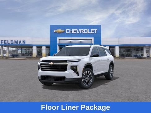 New 2026 Chevrolet Traverse LT w/ Sun and Wheel Package AWD/4WD image 9