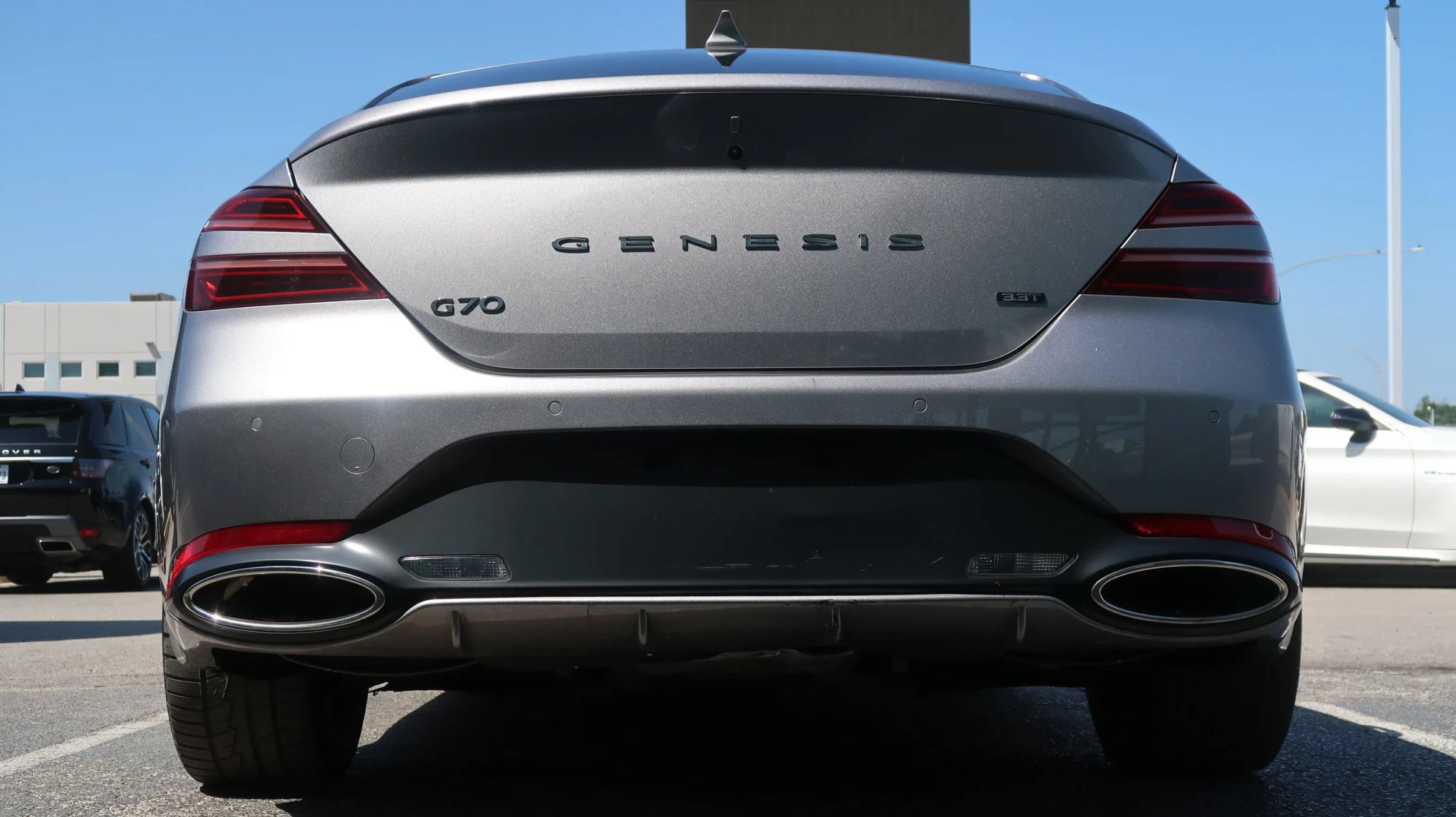 Used 2022 Genesis G70 3.3T RWD image 10