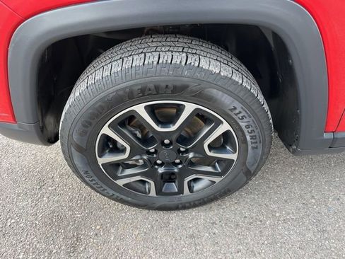 Used 2019 Jeep Compass Trailhawk image 21