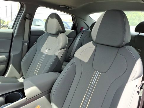 New 2026 Hyundai Elantra SEL Sport Premium FWD image 15