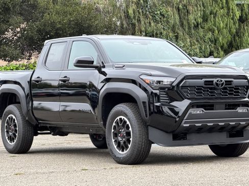 New 2025 Toyota Tacoma TRD Off-Road image 10