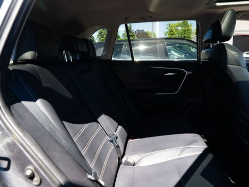Used 2019 Toyota RAV4 XLE Premium w/ Cold Weather Package AWD/4WD image 22