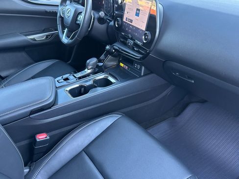 Used 2022 Lexus NX 250 FWD w/ Premium Package image 12