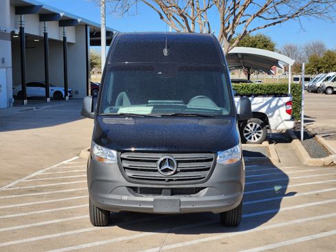 New 2024 Mercedes-Benz Sprinter 144 Cargo image 5