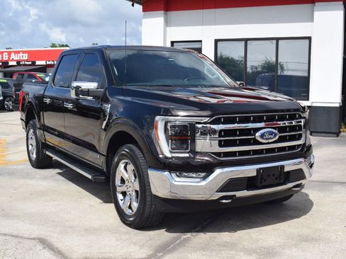 Used 2021 Ford F150 Lariat w/ Equipment Group 502A High AWD/4WD image 2
